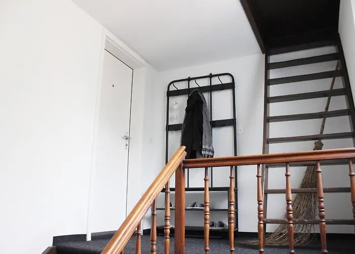 Completely Renovated Near The Train Station And The Center *