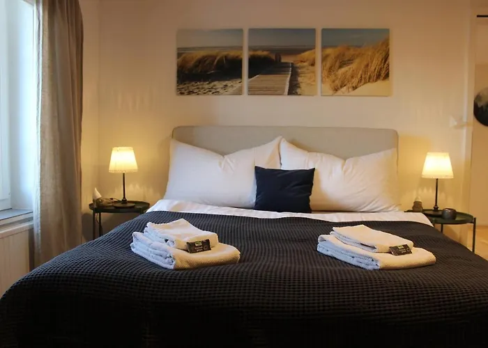 Completely Renovated Near The Train Station And The Center