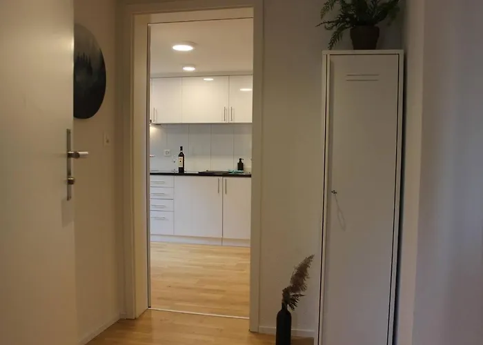 Completely Renovated Near The Train Station And The Center